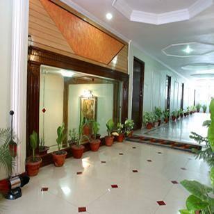 Hotel Mandakini Palace Kanpur Ngoại thất bức ảnh